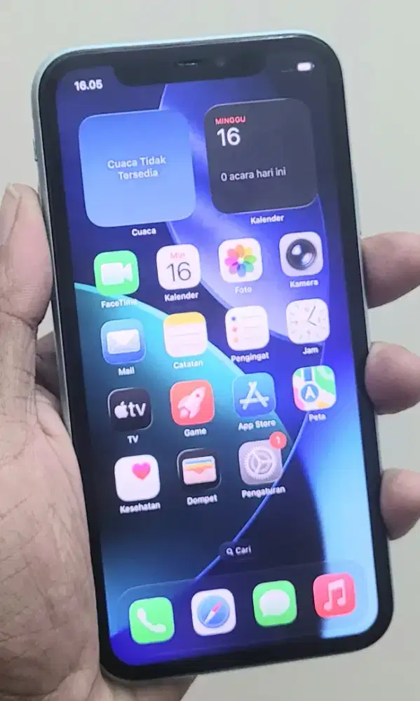 Iphone 11 64gb hp chargee