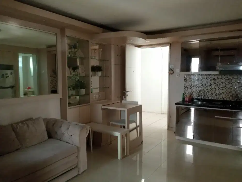 SEWA UNIT 3BR PERBULAN APARTEMEN BASSURA CITY TOWER GERANIUM