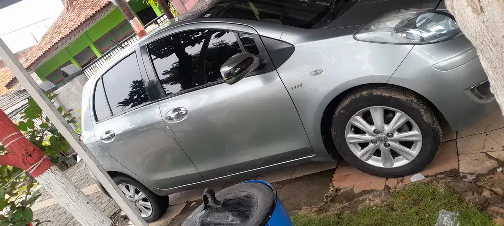 Toyota Yaris 2011 Bensin
