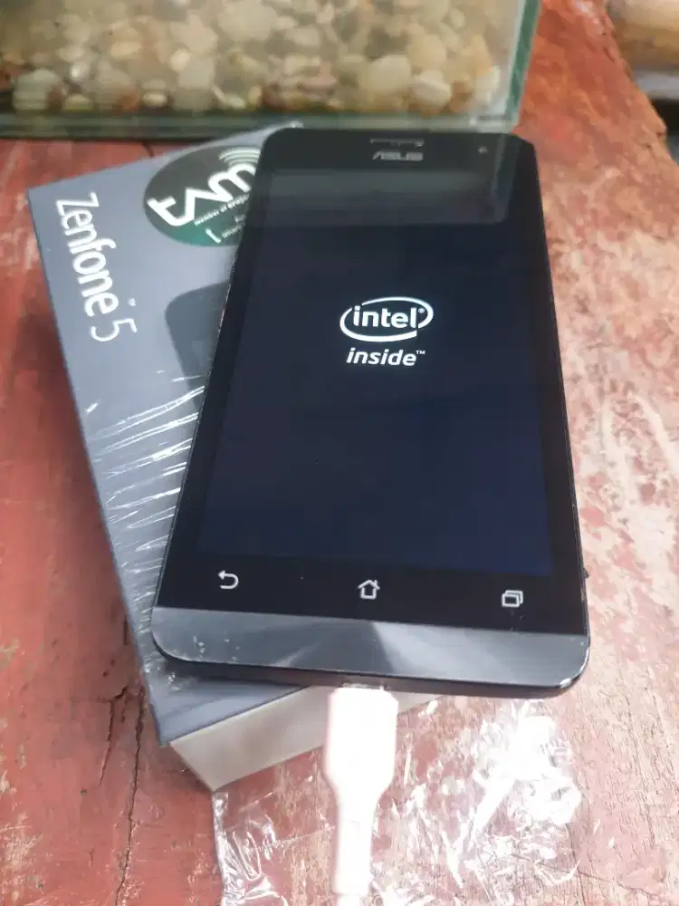 Asus Zenfone 5 A500CG Hsdpa Ram 2/8Gb original Nyala minus