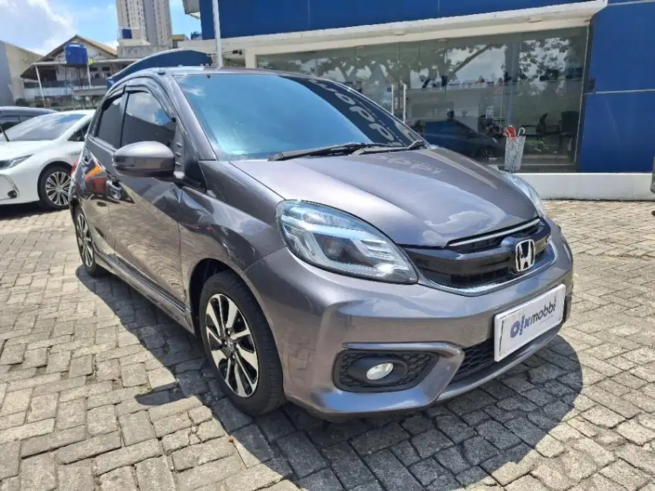 DP MURAH Honda Brio 1.2 RS Bensin-AT 2017 Abu CBOUB