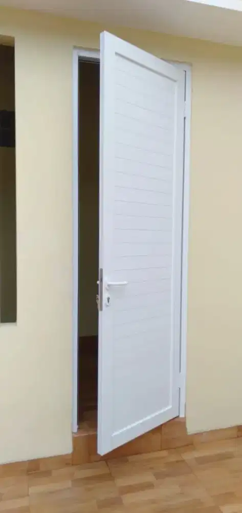 Pintu spanrel Aluminium