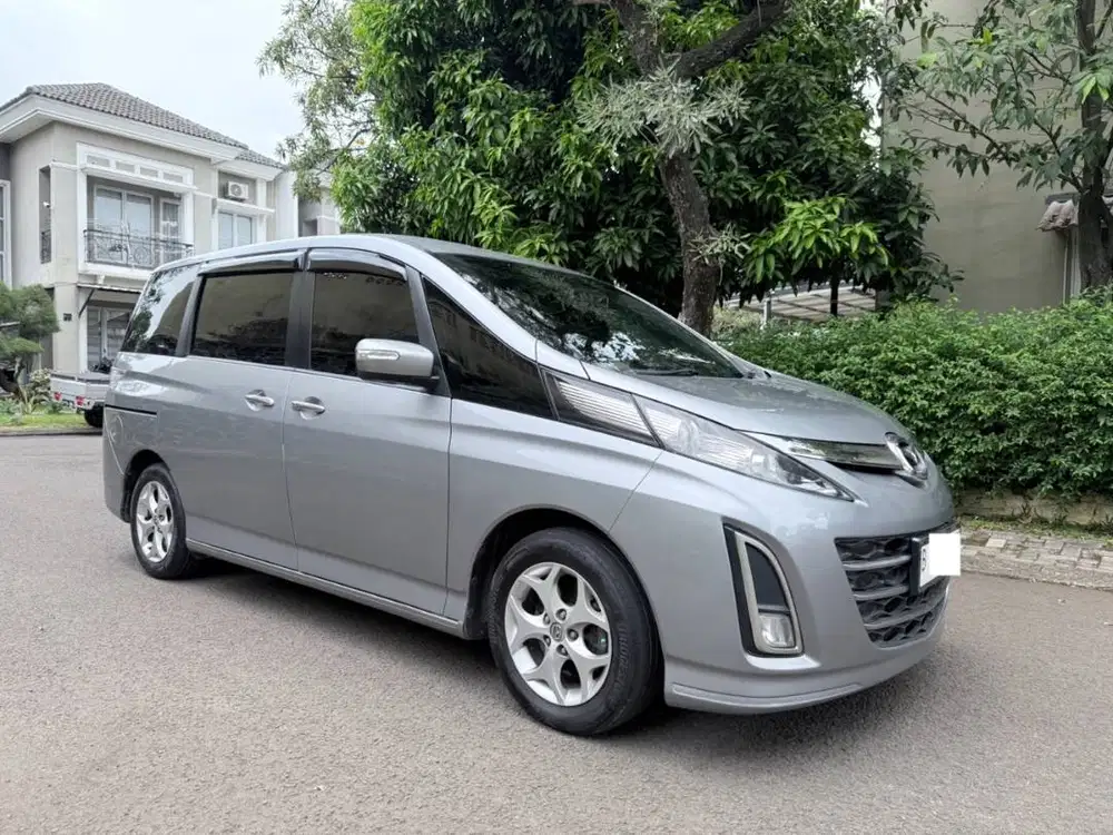 Mazda Biante bensin 2013 2.0L AT warna abu-abu