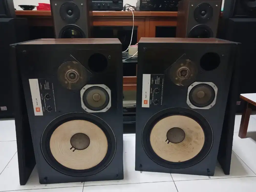 JBL L100 Century Speaker