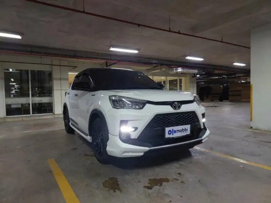 LOW DP Toyota Raize 1.0 T GR SPORT Two Tone Bensin-AT 2021 TRX