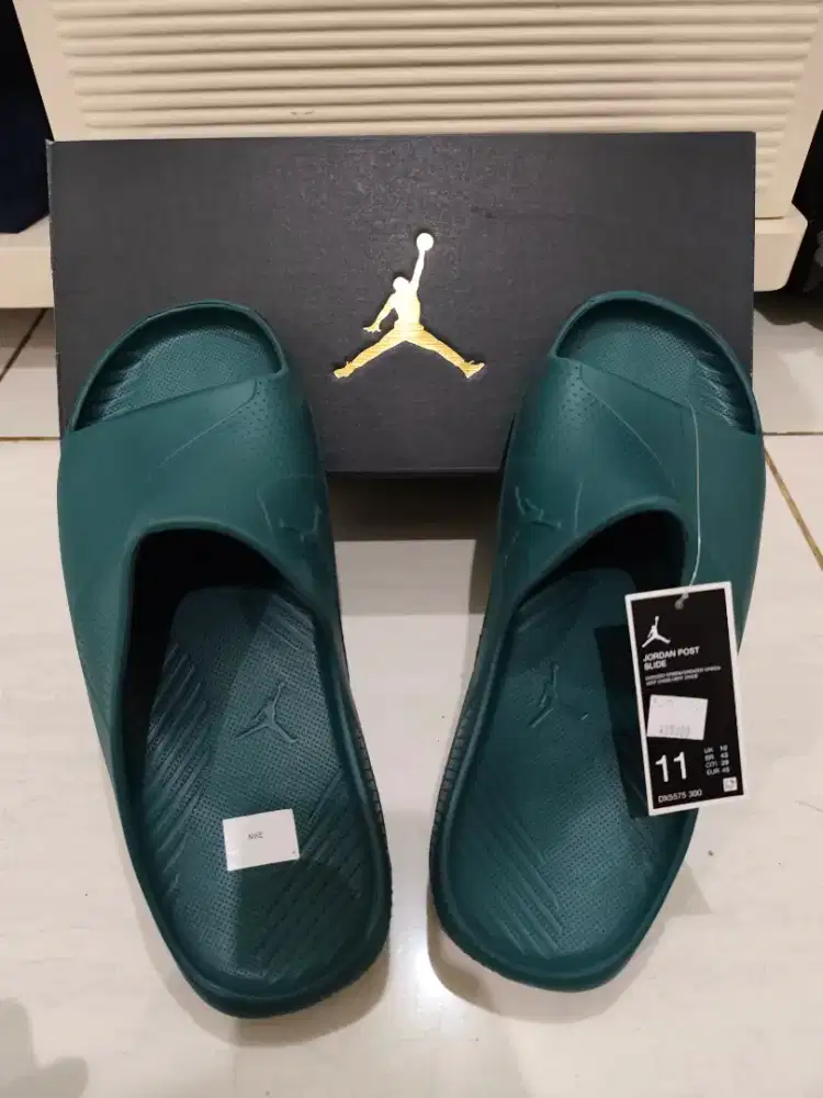 For Sale Sandal Nike Jordan Original 100% size 43 besar, beli di hoops