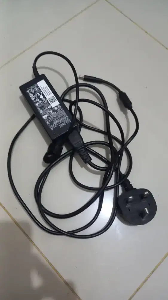 Laptop charger Dell