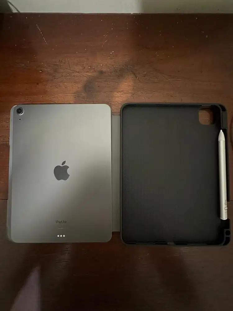 URGENT ! iPad Air Gen 5 256 GB Full set iBox