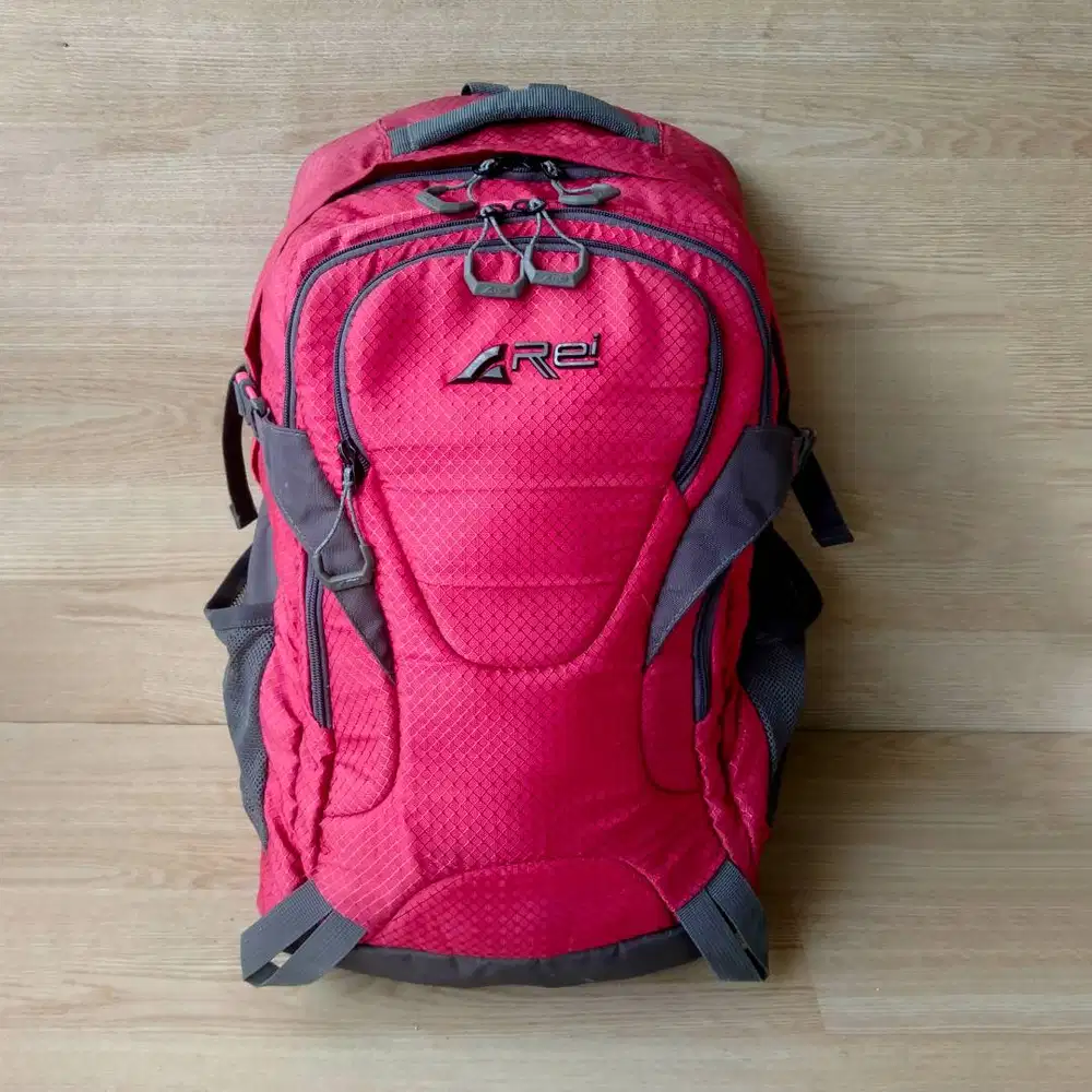 Tas Ransel Pria 30L Arei outdoor tas ransel laptop Arei original