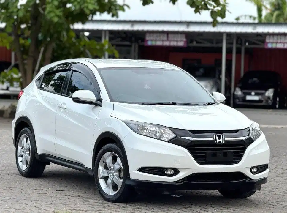 Honda HRV S 2016 Manual 6 Speed Istimewa