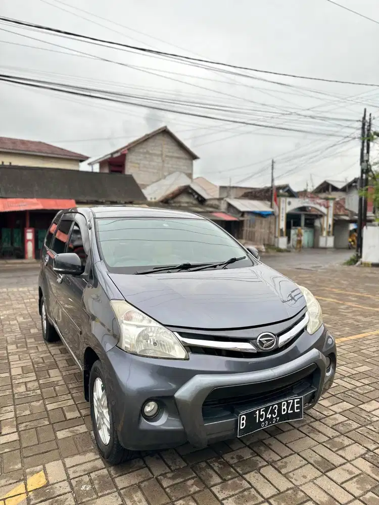 Daihatsu xenia R 2013 family 1.3 at surat lengkap