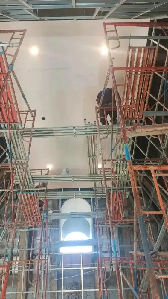 tukang harian dan borogan