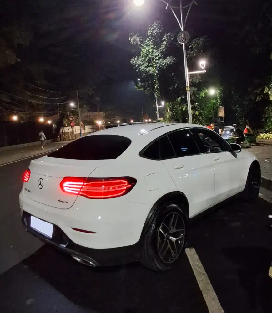 MURAH. Mercedes Benz GLC300 COUPE AMG 2020 gle400 glc 2019 glc200