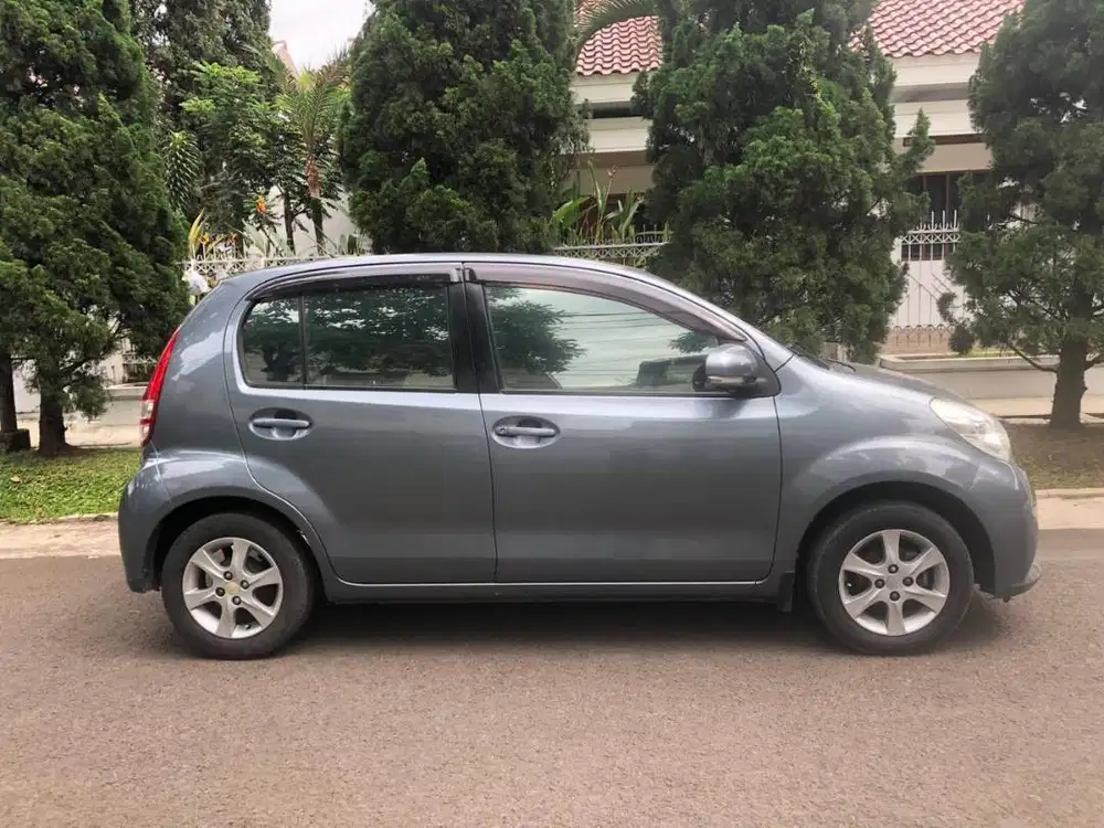 DAIHATSU SIRION 1.3 AT 2013