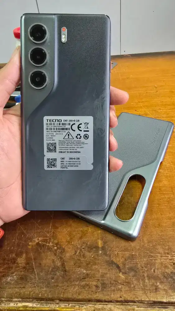 Tecno Camon 40 Pro 5G 8/256 Galaxy Black baru 1 minggu
