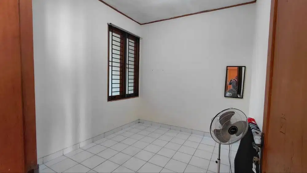 Rumah Bersih Siap Huni di Komplek Antapani Bandung