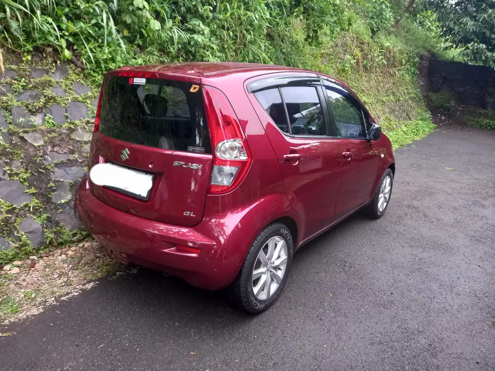 Suzuki Splash 2011 Bensin