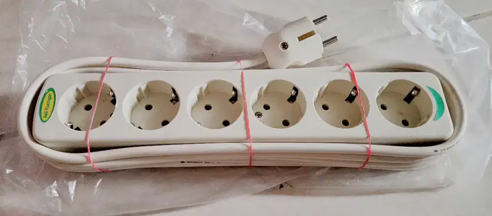 Stop Kontak Matsui 6 Colokan Baru