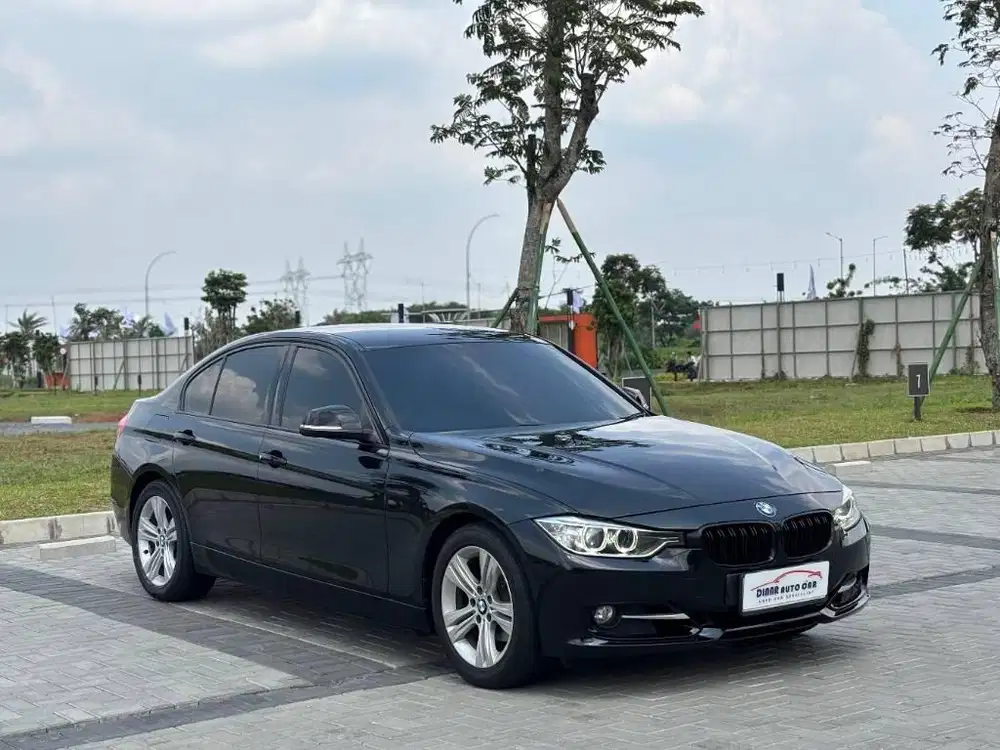 BMW 320i Sport 2015