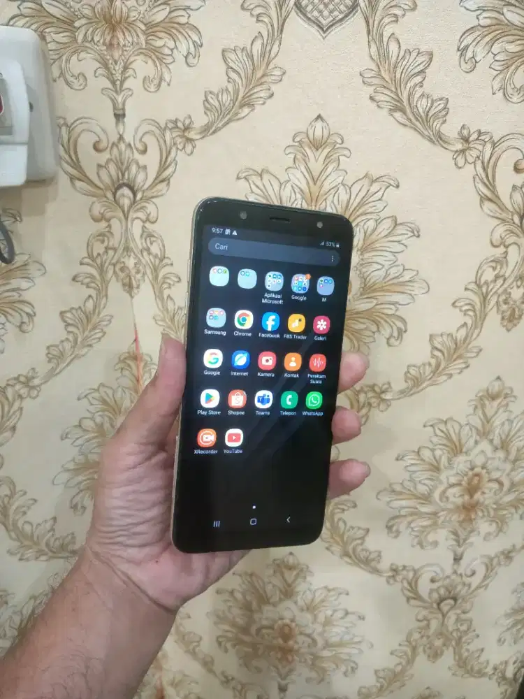 Samsung A6 plus ram 4/32   normal semua nya batangan saja