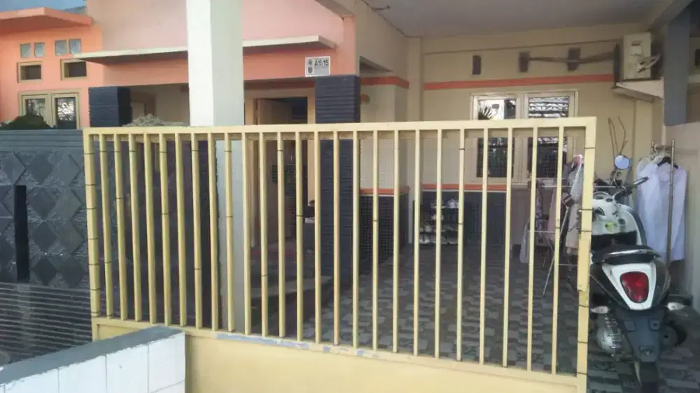 Rumah.Asri di Perumahan Jatijajar Estate dijual dengan isi