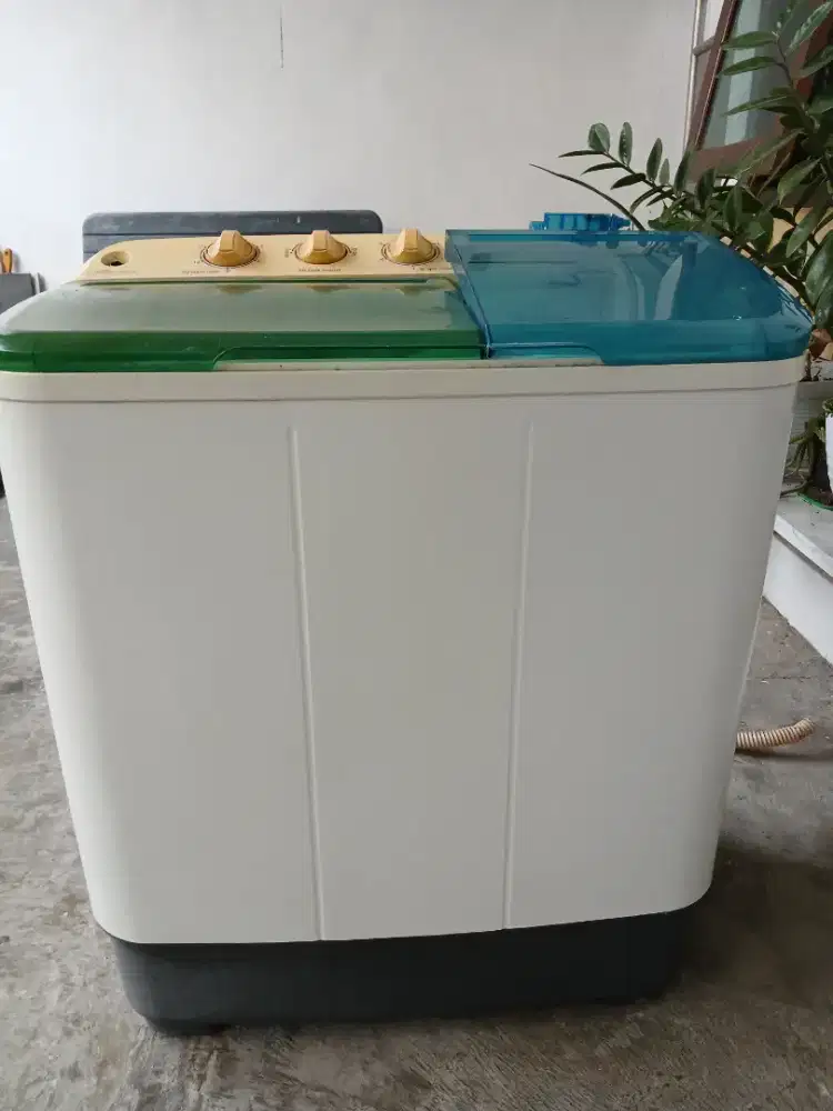 Preloved PANASONIC mesin cuci 2 tabung 6 Kg