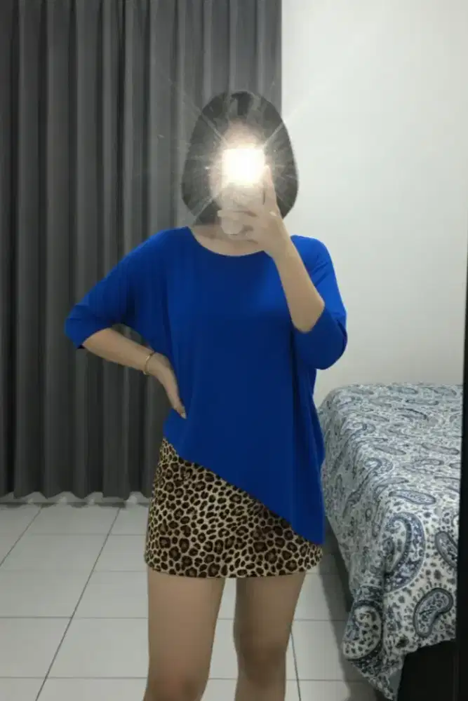 Blouse Asimetris Lengan 3/4 - Royal Blue