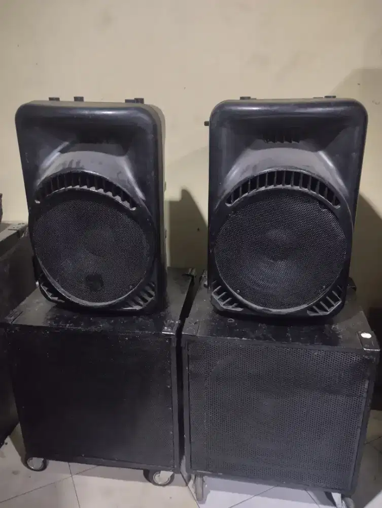 Speker 18 Inch & spiker 15 inch