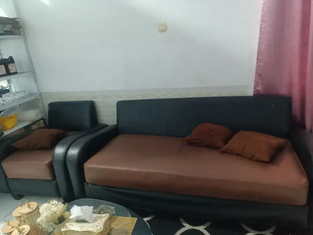 Sofa 1,2,3 seatter ada 3 buah