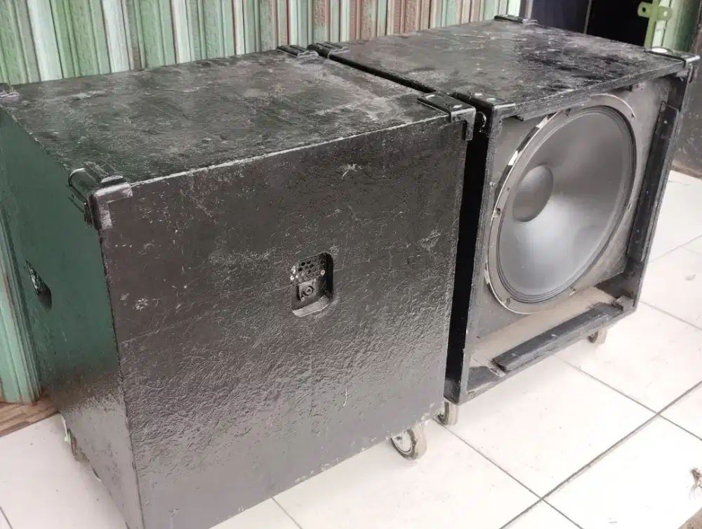 Spiker 18 inch sepasang.