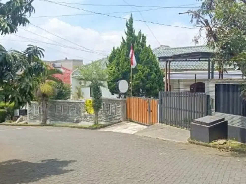 Jual rumah kokoh terawat harga menarik di Villa bandung indah cileunyi, bandung