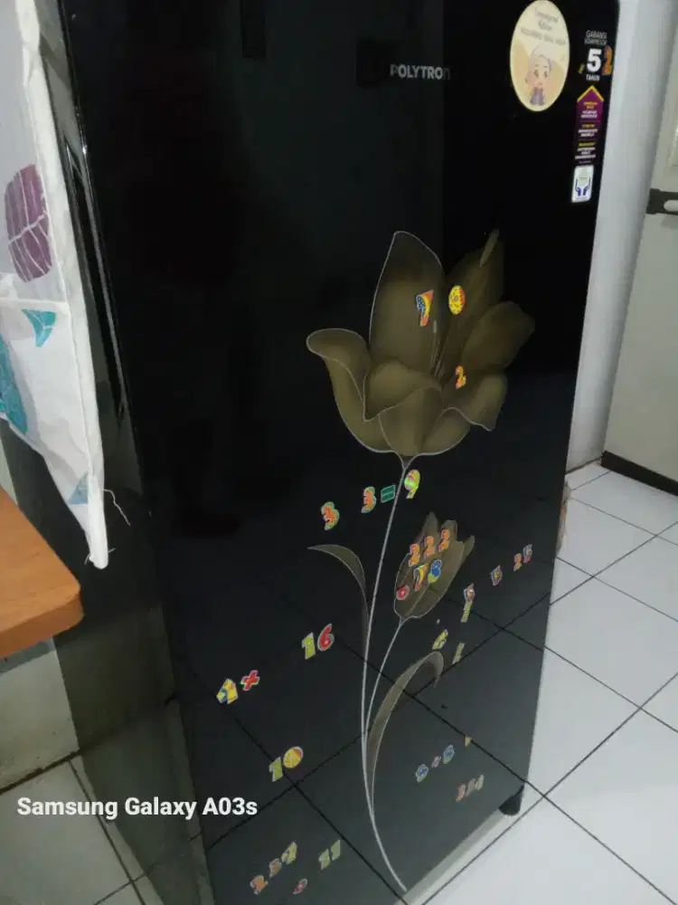 Kulkas polytron 1 pintu