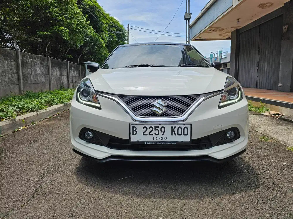 [ KM 6.000 ] Baleno Hatchback AT 2019 Putih Full Original Cat 100%