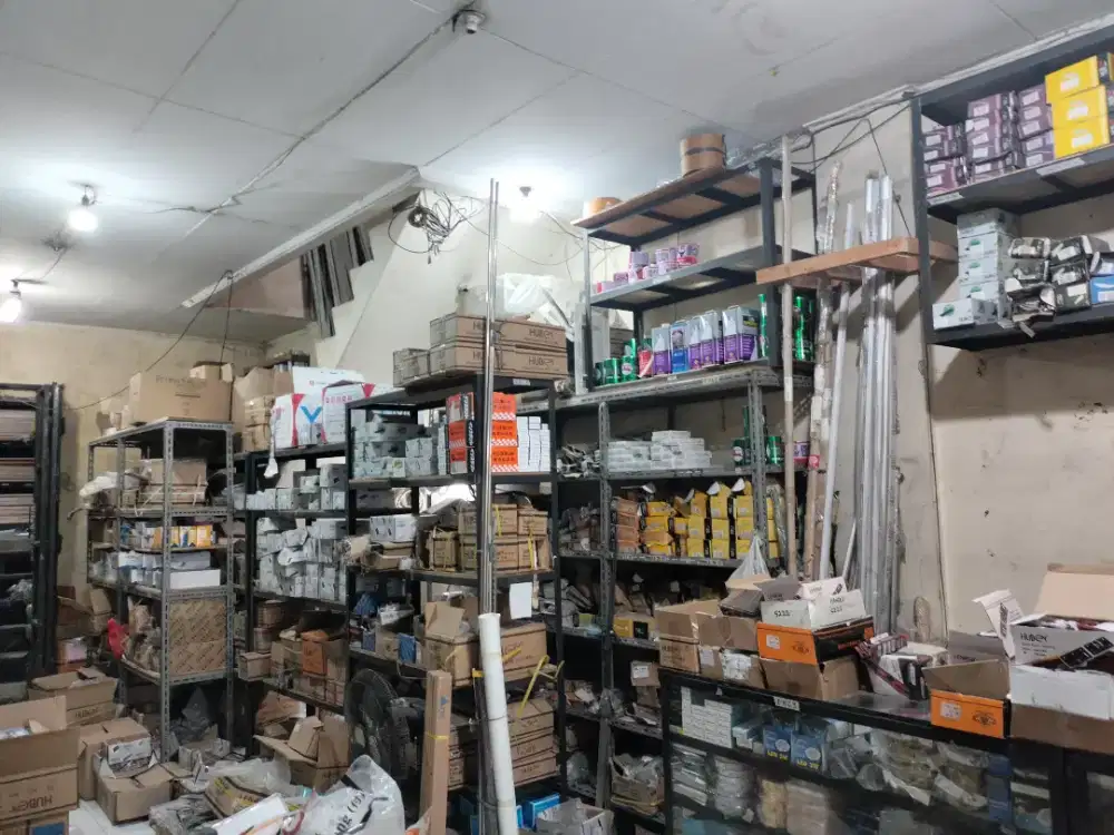 DRIVER SERABUTAN BISA PASANG PINTU ALUMINIUM DAN PRODUKSI