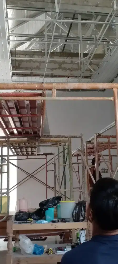 Tukang bocoran atap  dan bangunan