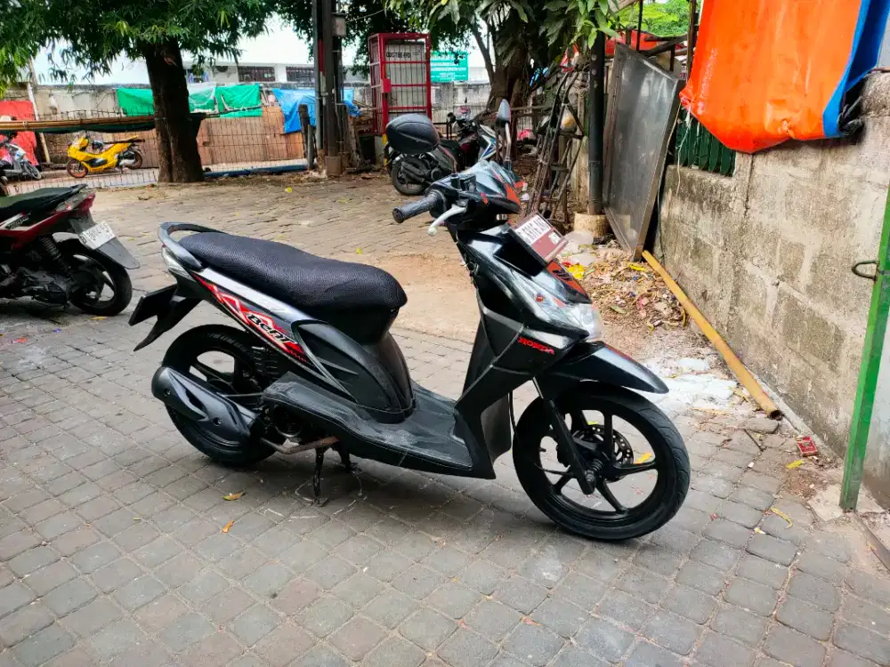 Honda Beat 110 CC Karburator Tahun 2012
