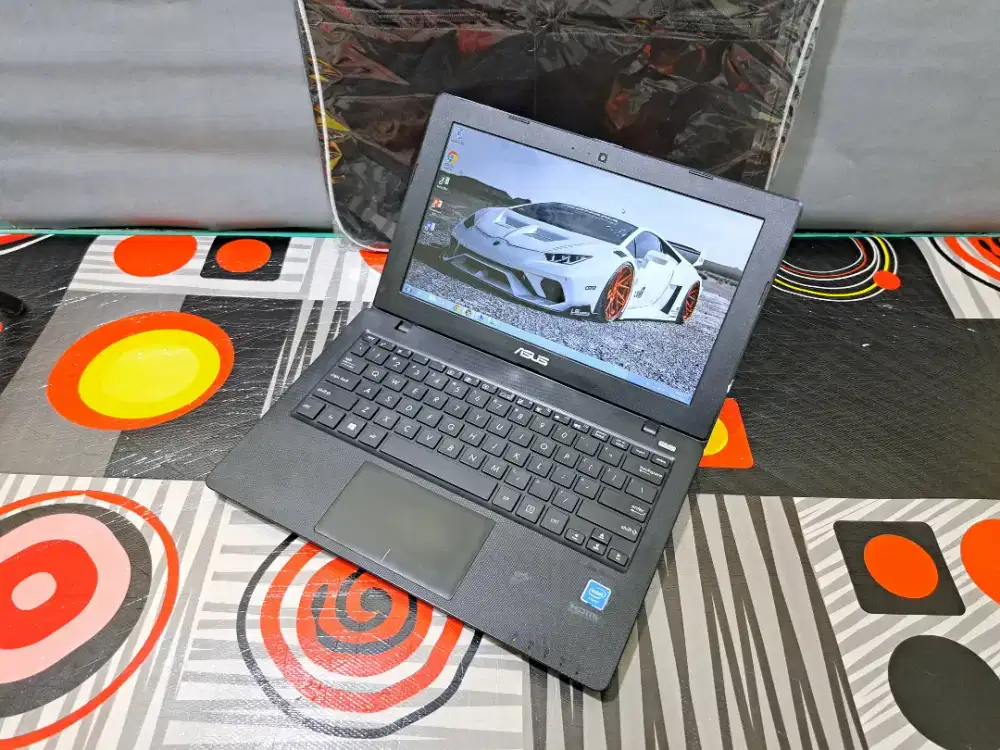 Asus X200 harga 650aja siap pakai