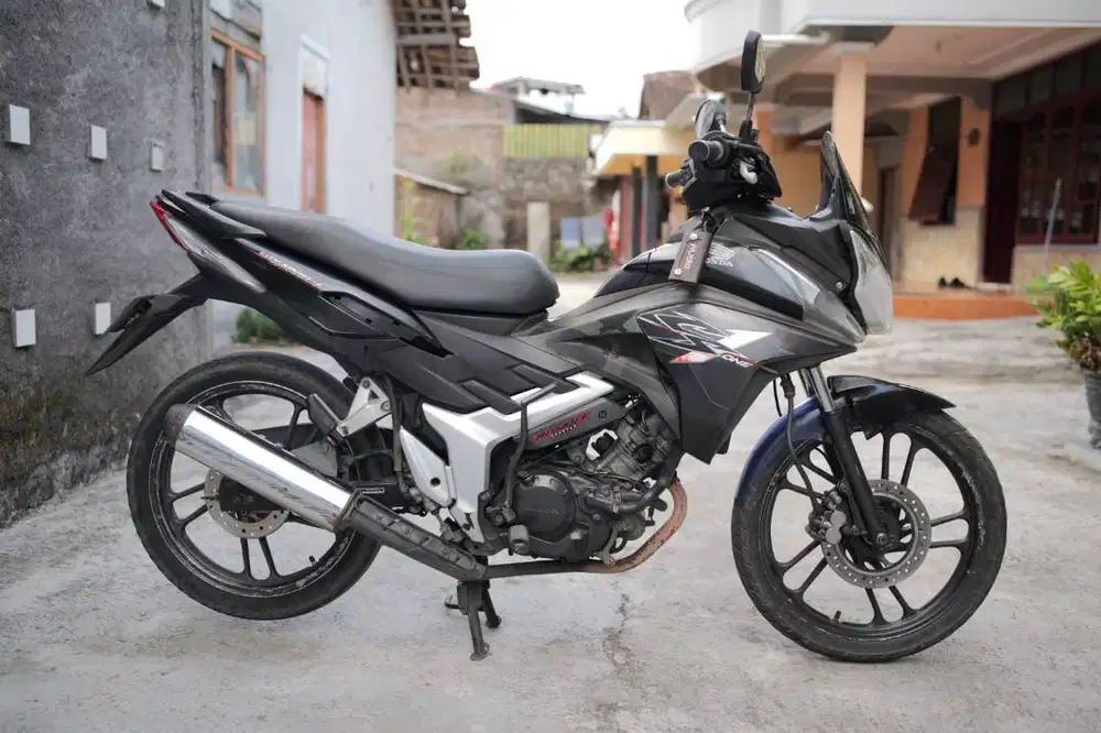 Honda CS1 Bodi Mulus