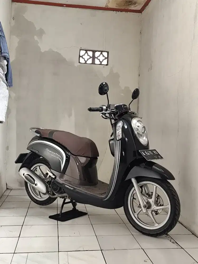 Honda scoopy esp-iss 2016.