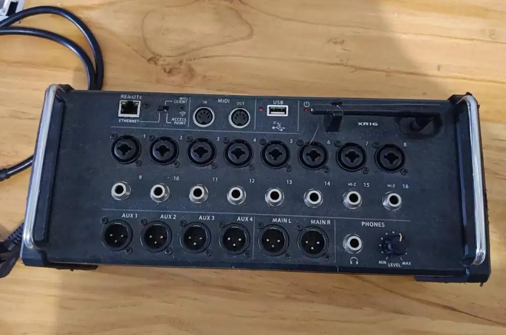 Behringer xr16 mixer audio digital xair 16 chanel original (bukan kw)