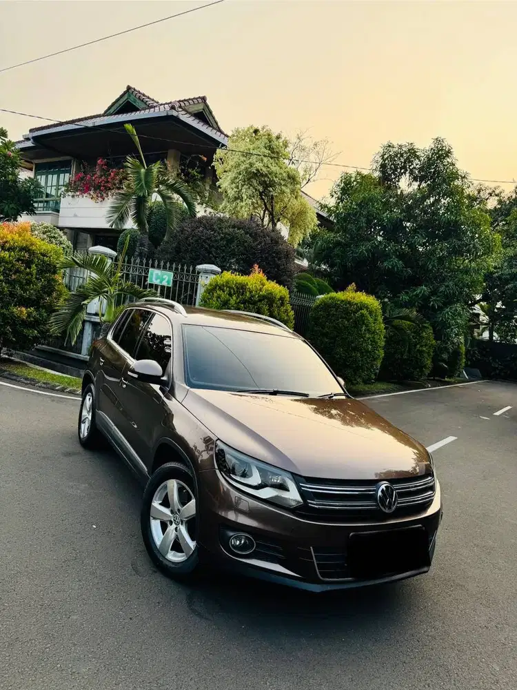 Volkswagen Tiguan TSI HighLine KM Low Siap Pakai