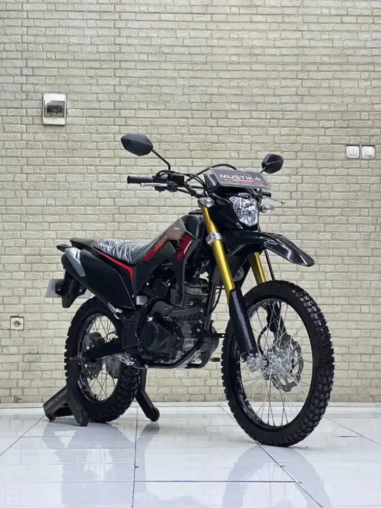 HONDA CRF 150L 2024 - Chintia Mustika