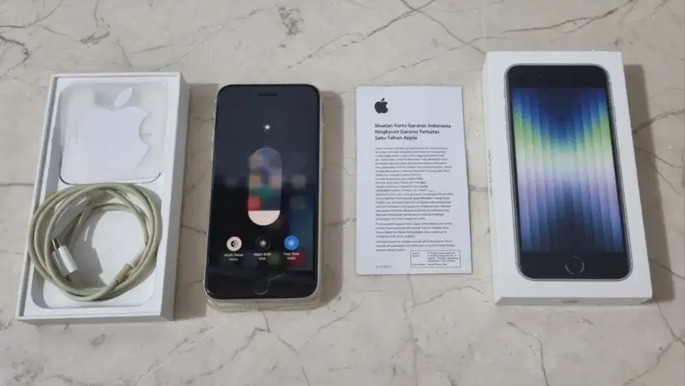 Iphone SE 3 2022 128gb ex ibox ( bisa tukar tambah )