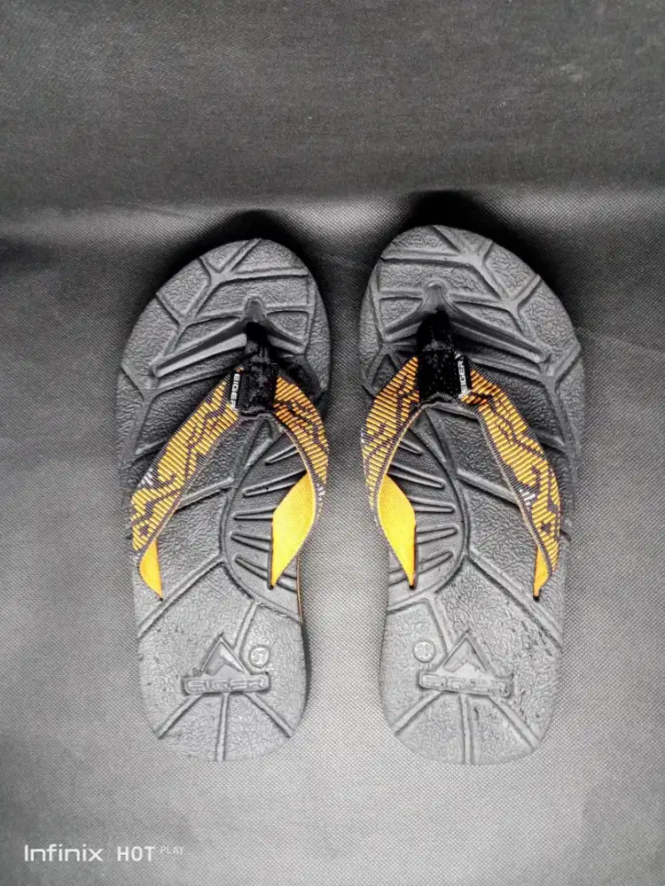 Sendal Eger nomor 37