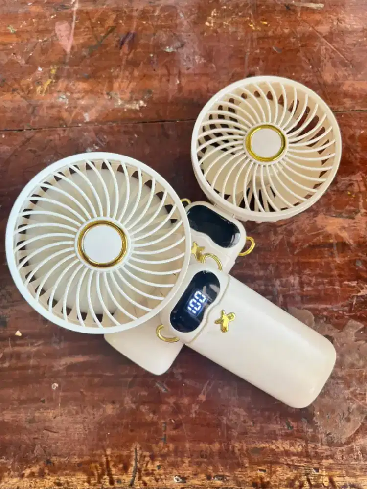 Kipas Mini Lipat Portable  Angin Kencang, Dan siap Dibawa ke Mana Saja