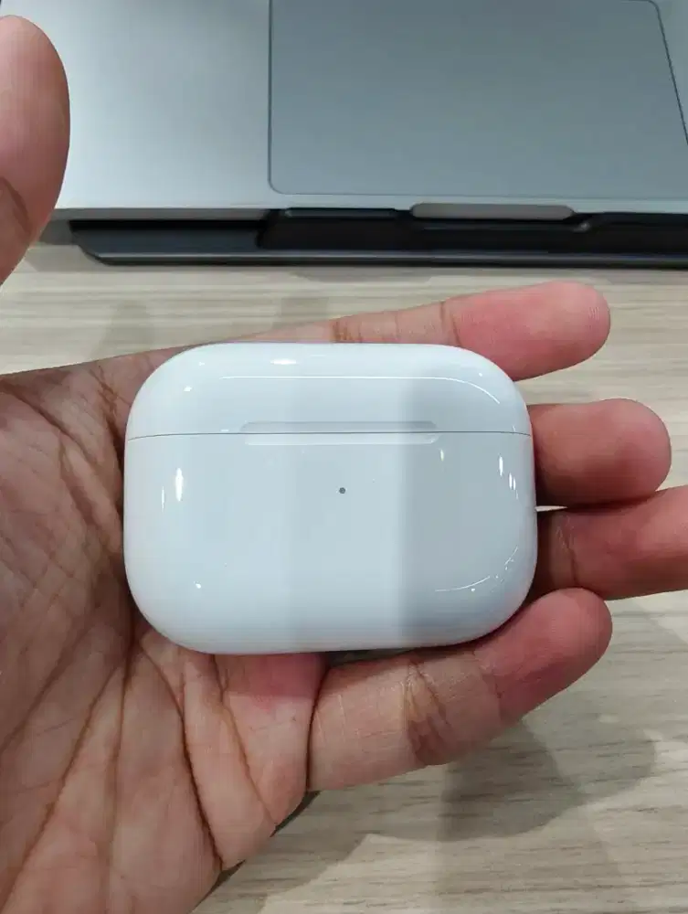 Apple AirPods Pro 2 / 2nd Generation Lightning mulus ex Garansi iBox