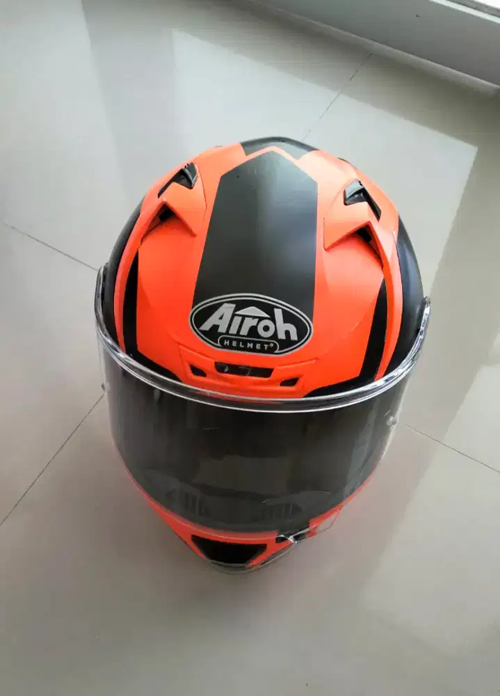 Airoh helmet di jual