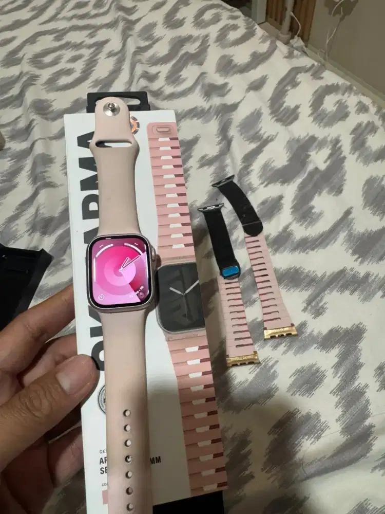 Apple watch series 10 , 42 mm