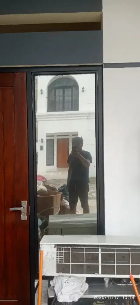 Kaca film oneway kacafilm satu arah kaca depan rumah tidak terlihat