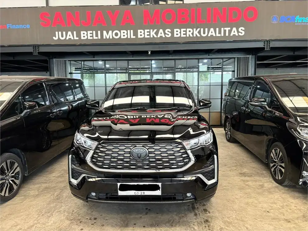 Innova Zenix V CVT 2.0 A/T 2023/2024